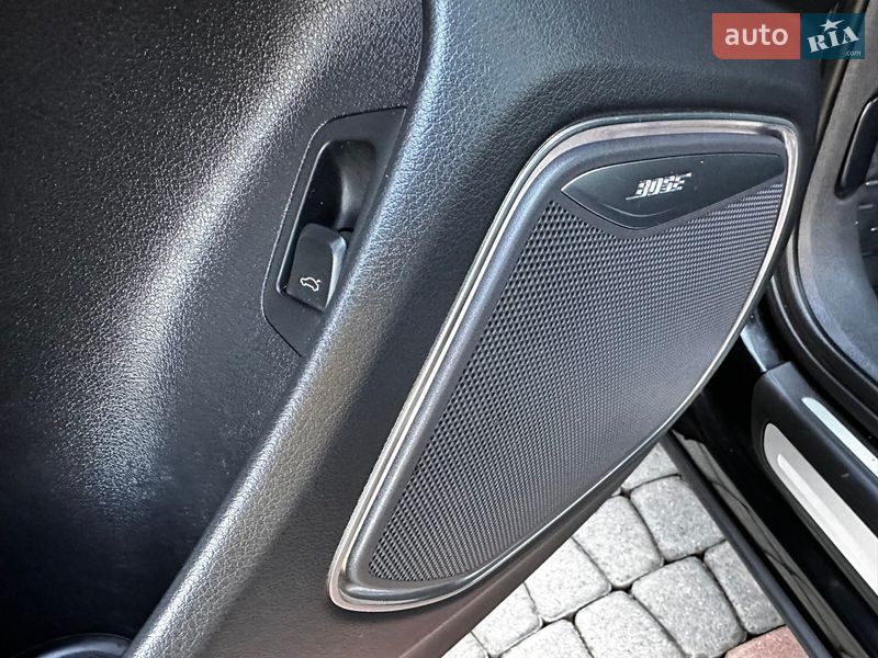 Внедорожник / Кроссовер Audi Q3 2017 в Хусте