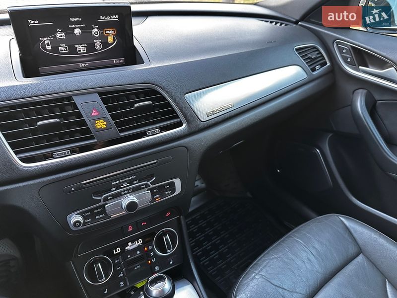 Внедорожник / Кроссовер Audi Q3 2017 в Хусте