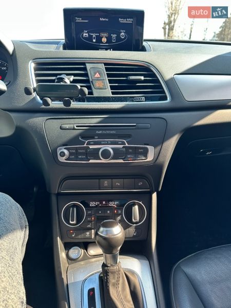 Позашляховик / Кросовер Audi Q3 2015 в Києві