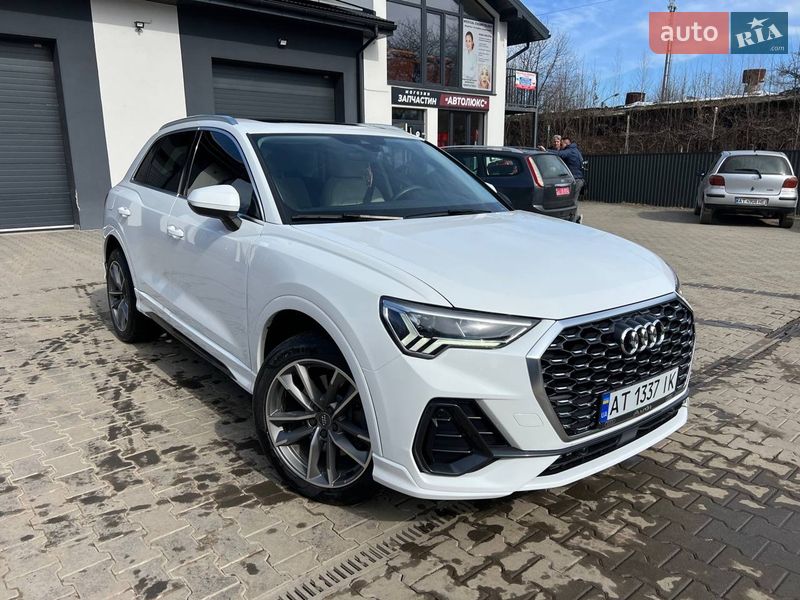 Внедорожник / Кроссовер Audi Q3 2020 в Ивано-Франковске