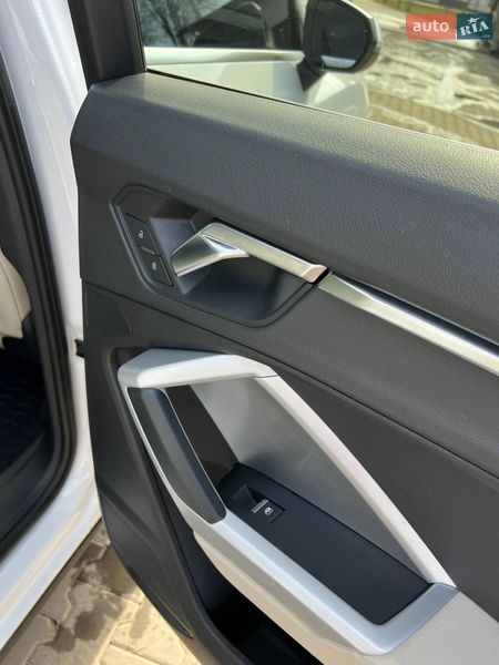 Внедорожник / Кроссовер Audi Q3 2020 в Ивано-Франковске