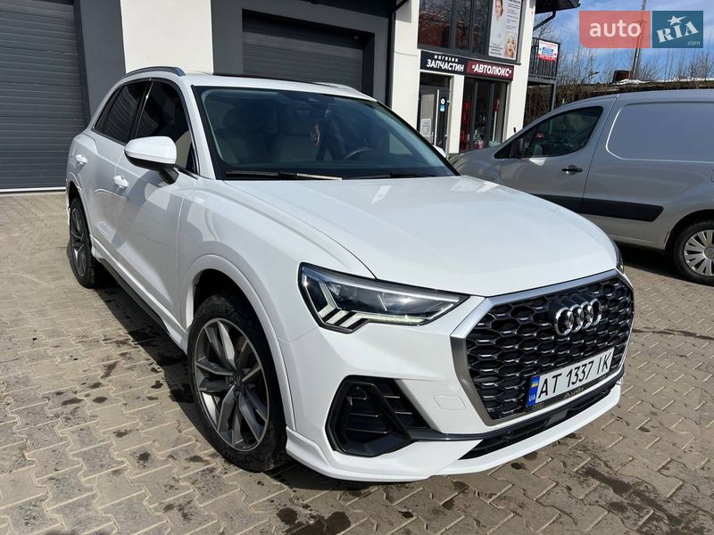 Внедорожник / Кроссовер Audi Q3 2020 в Ивано-Франковске