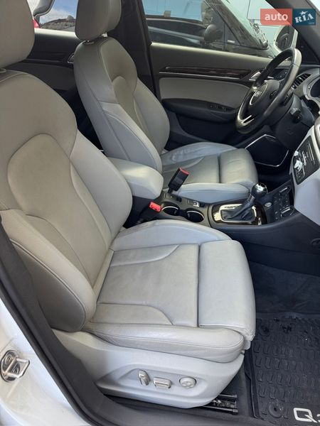 Позашляховик / Кросовер Audi Q3 2015 в Тернополі