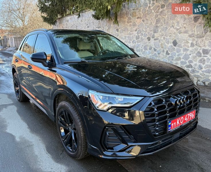 Позашляховик / Кросовер Audi Q3 2019 в Києві