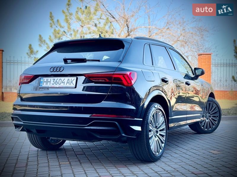 Внедорожник / Кроссовер Audi Q3 2023 в Одессе