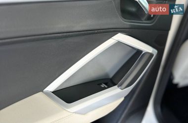 Позашляховик / Кросовер Audi Q3 2021 в Запоріжжі