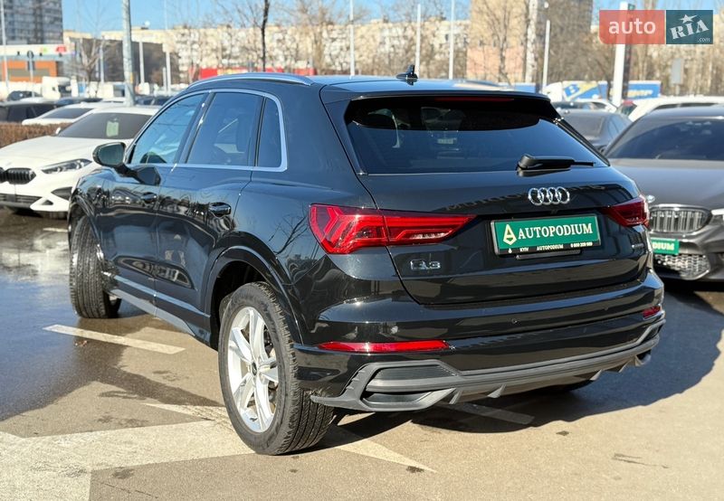 Позашляховик / Кросовер Audi Q3 2024 в Києві