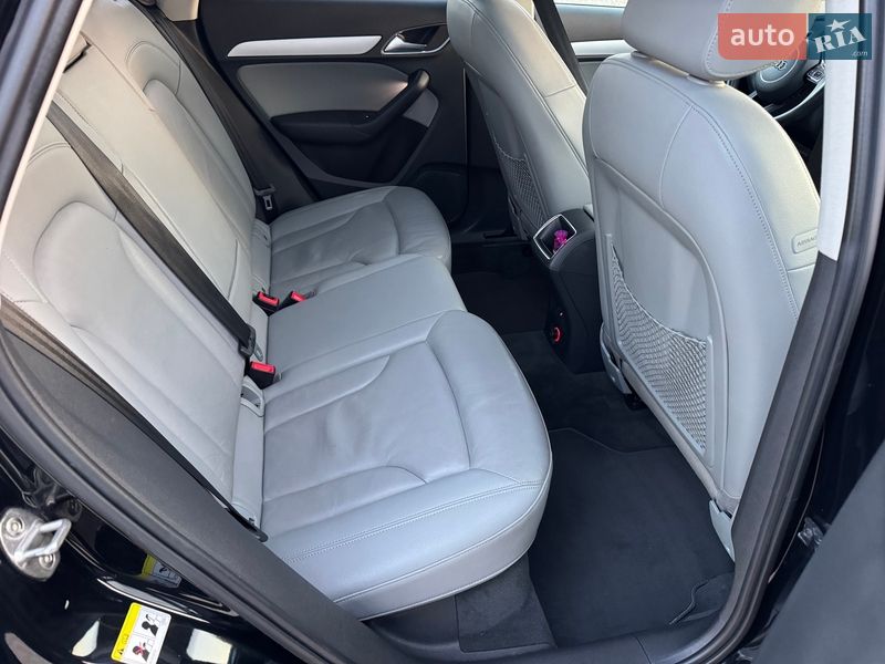 Внедорожник / Кроссовер Audi Q3 2016 в Радивилове