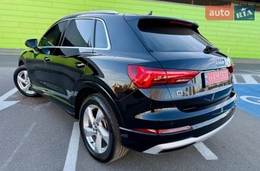 Внедорожник / Кроссовер Audi Q3 2020 в Киеве