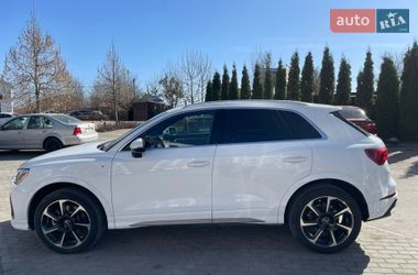Позашляховик / Кросовер Audi Q3 2024 в Києві