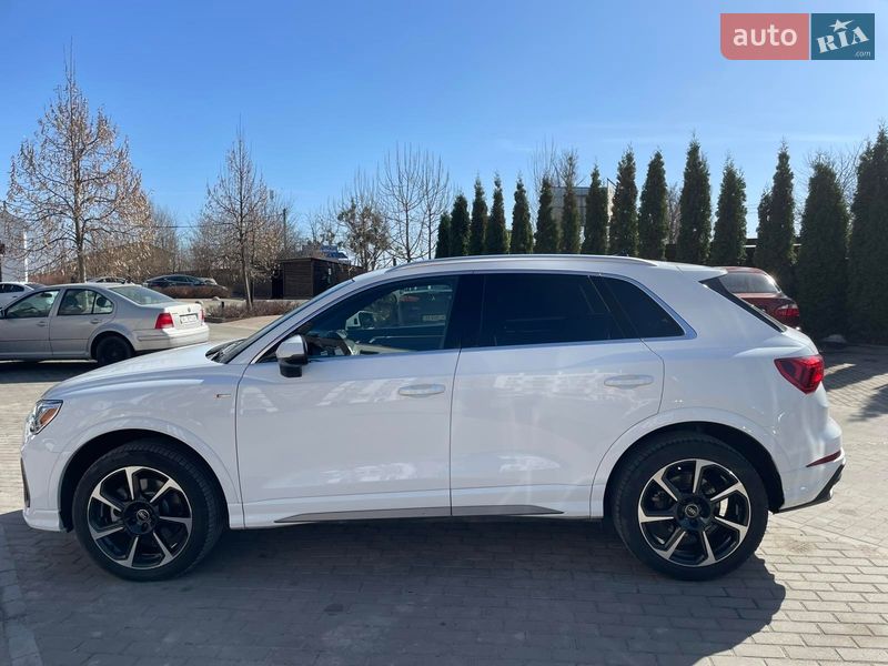 Позашляховик / Кросовер Audi Q3 2024 в Києві