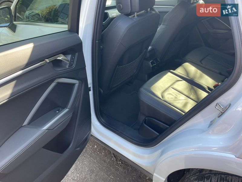 Позашляховик / Кросовер Audi Q3 2024 в Києві