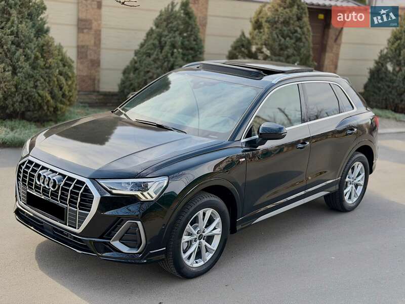 Внедорожник / Кроссовер Audi Q3 2023 в Одессе