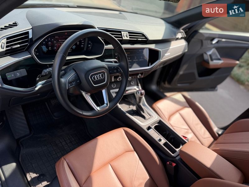 Внедорожник / Кроссовер Audi Q3 2023 в Одессе