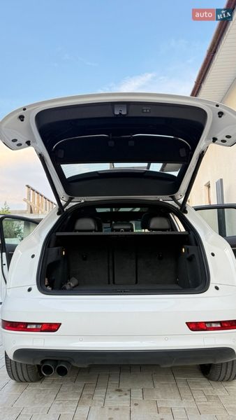 Внедорожник / Кроссовер Audi Q3 2014 в Ужгороде