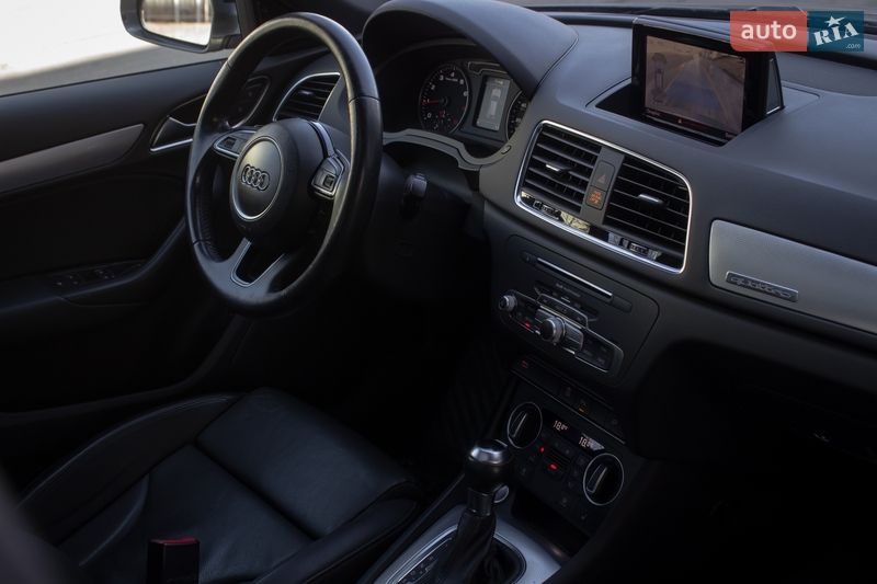 Позашляховик / Кросовер Audi Q3 2016 в Києві