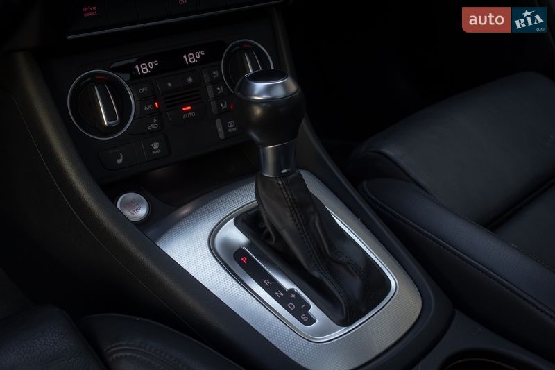 Позашляховик / Кросовер Audi Q3 2016 в Києві