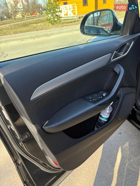 Позашляховик / Кросовер Audi Q3 2015 в Києві