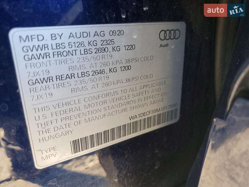 Внедорожник / Кроссовер Audi Q3 2021 в Ужгороде