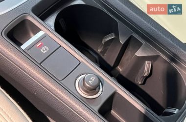 Внедорожник / Кроссовер Audi Q3 2022 в Одессе
