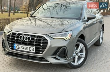 Внедорожник / Кроссовер Audi Q3 2021 в Каменском