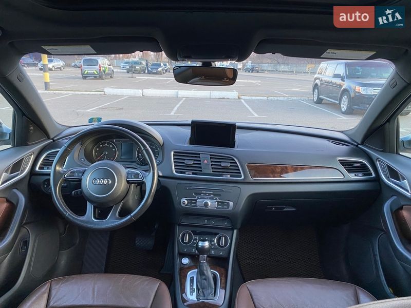 Позашляховик / Кросовер Audi Q3 2016 в Києві