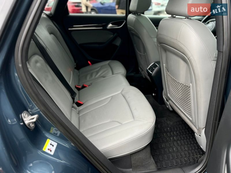 Внедорожник / Кроссовер Audi Q3 2017 в Одессе