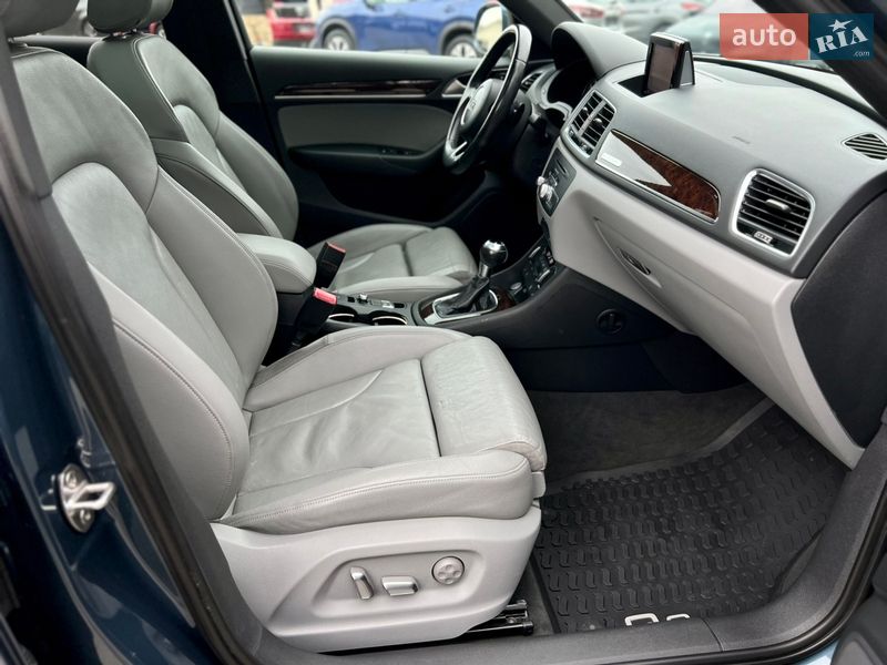 Внедорожник / Кроссовер Audi Q3 2017 в Одессе
