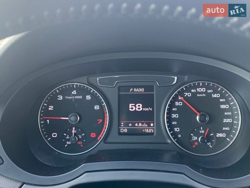 Внедорожник / Кроссовер Audi Q3 2016 в Ивано-Франковске