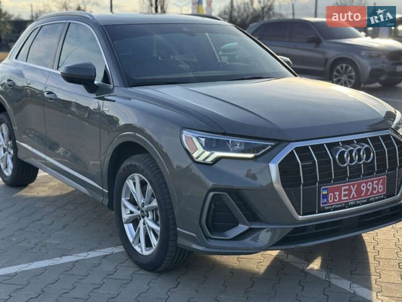 Позашляховик / Кросовер Audi Q3 2021 в Одесі