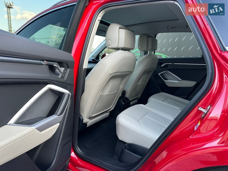 Внедорожник / Кроссовер Audi Q3 2024 в Киеве
