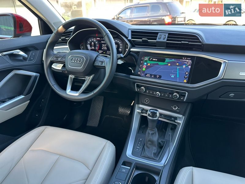 Внедорожник / Кроссовер Audi Q3 2024 в Киеве