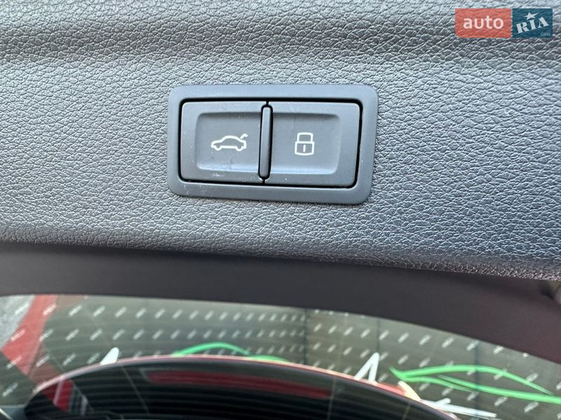 Внедорожник / Кроссовер Audi Q3 2024 в Киеве