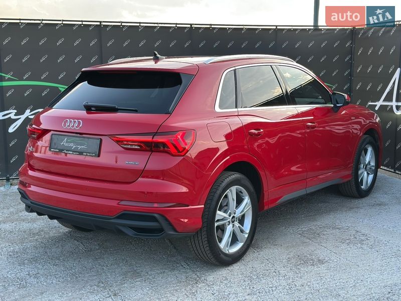 Внедорожник / Кроссовер Audi Q3 2024 в Киеве