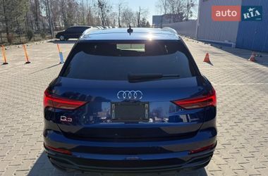 Внедорожник / Кроссовер Audi Q3 2020 в Киеве
