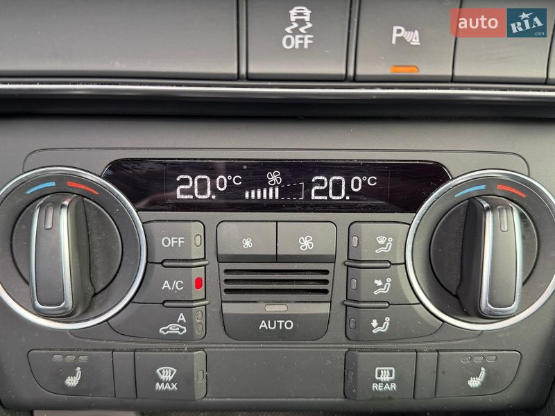 Внедорожник / Кроссовер Audi Q3 2018 в Киеве