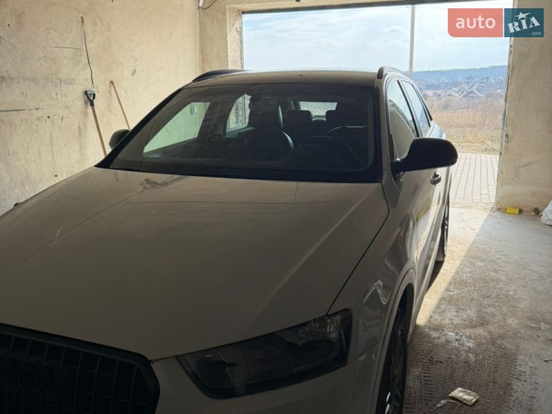 Внедорожник / Кроссовер Audi Q3 2013 в Тернополе