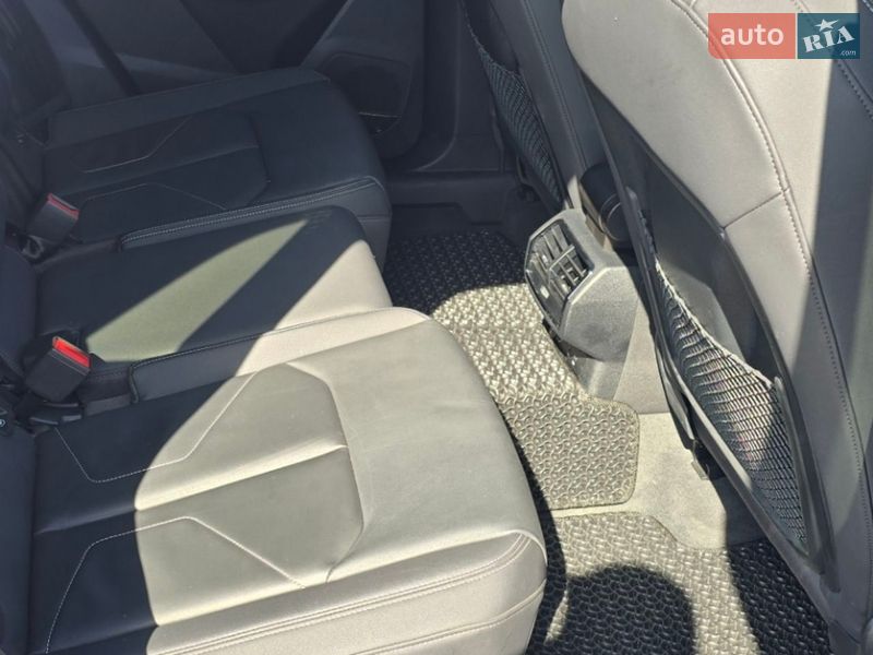Позашляховик / Кросовер Audi Q3 2022 в Харкові фото 12 Позашляховик / Кросовер Audi Q3 2022 в Харкові