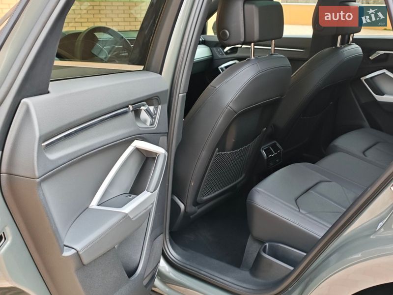 Позашляховик / Кросовер Audi Q3 2025 в Одесі фото 25 Позашляховик / Кросовер Audi Q3 2025 в Одесі