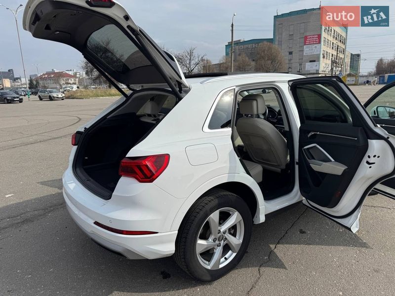 Внедорожник / Кроссовер Audi Q3 2019 в Киеве фото 12 Внедорожник / Кроссовер Audi Q3 2019 в Киеве