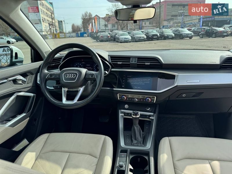 Внедорожник / Кроссовер Audi Q3 2019 в Киеве фото 21 Внедорожник / Кроссовер Audi Q3 2019 в Киеве