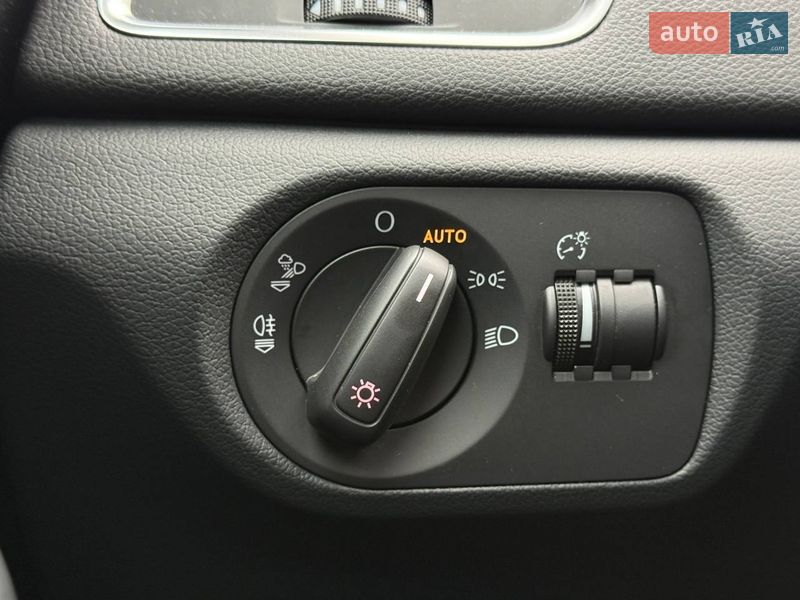 Позашляховик / Кросовер Audi Q3 2018 в Києві фото 18 Позашляховик / Кросовер Audi Q3 2018 в Києві