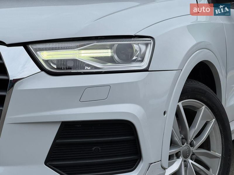 Внедорожник / Кроссовер Audi Q3 2017 в Киеве