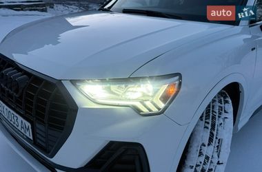 Внедорожник / Кроссовер Audi Q3 2022 в Каменец-Подольском
