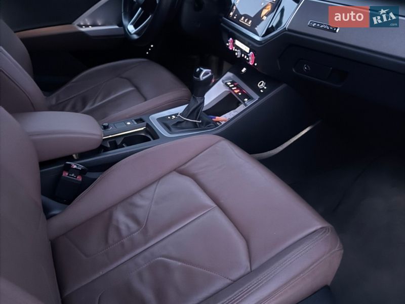 Внедорожник / Кроссовер Audi Q3 2022 в Каменец-Подольском