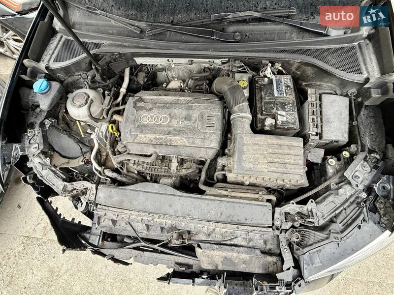 Внедорожник / Кроссовер Audi Q3 2019 в Киеве