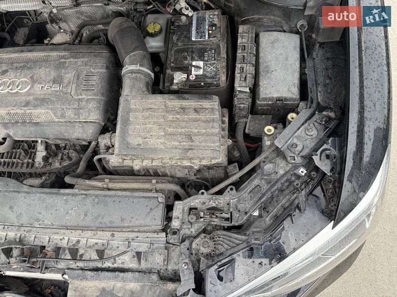 Внедорожник / Кроссовер Audi Q3 2019 в Киеве