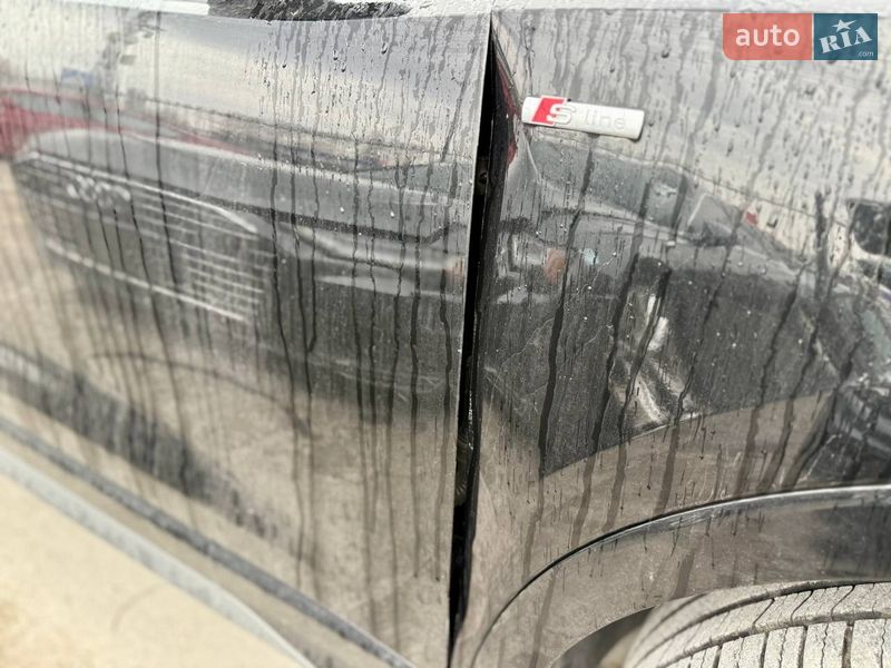 Внедорожник / Кроссовер Audi Q3 2019 в Киеве