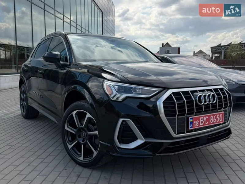 Audi Q3 2021
