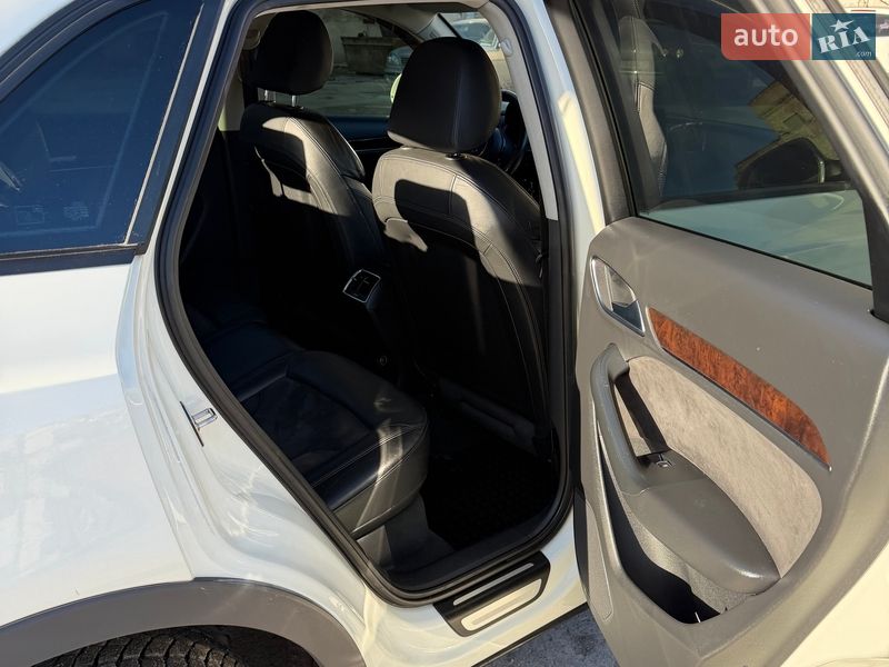 Позашляховик / Кросовер Audi Q3 2013 в Черкасах